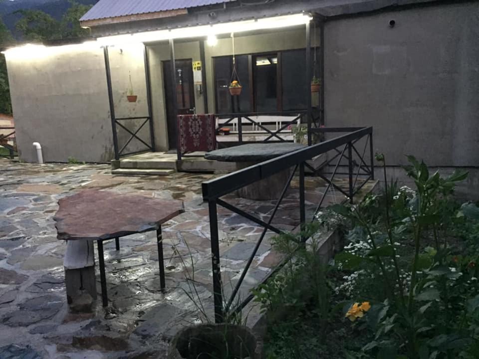 Guesthouse Gera Местия Екстериор снимка