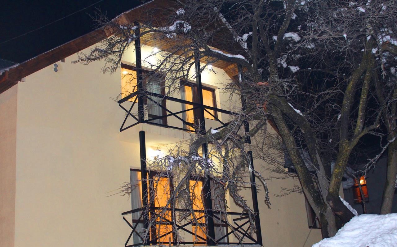 Guesthouse Gera Местия Екстериор снимка