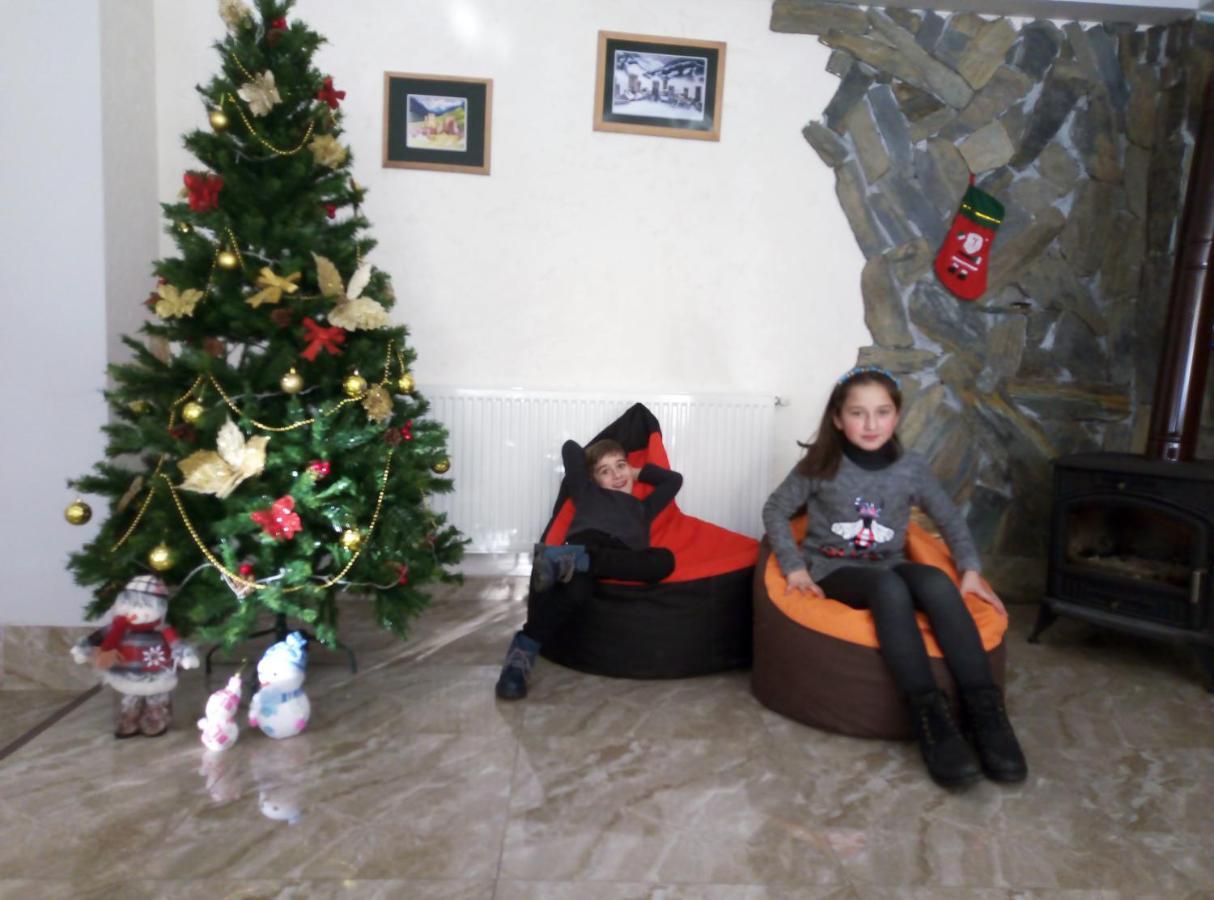 Guesthouse Gera Местия Екстериор снимка