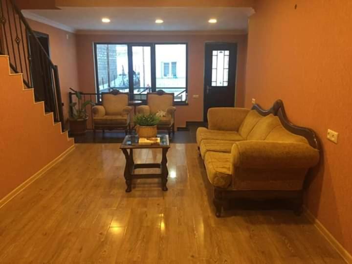 Guesthouse Gera Местия Екстериор снимка