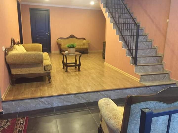 Guesthouse Gera Местия Екстериор снимка