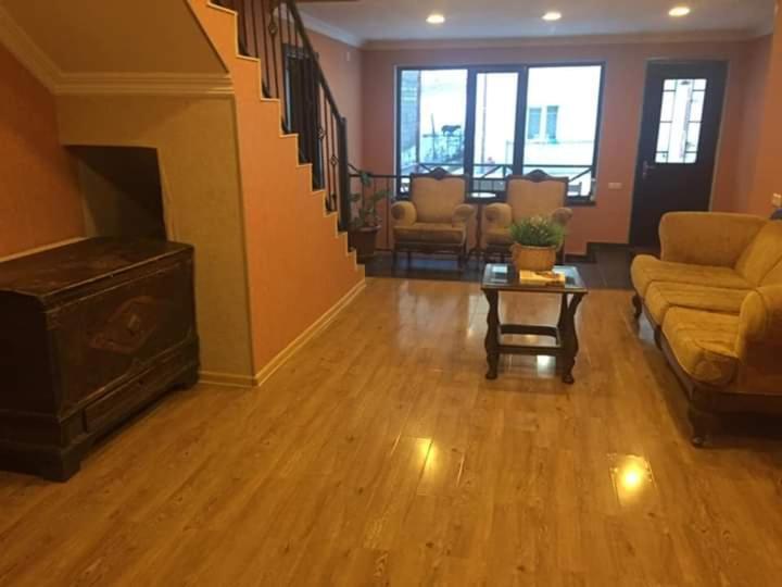 Guesthouse Gera Местия Екстериор снимка